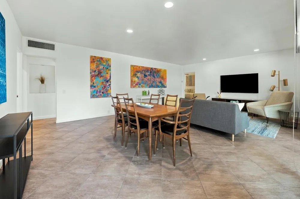 500 W Arenas Road #4 Palm Springs, CA 92262
