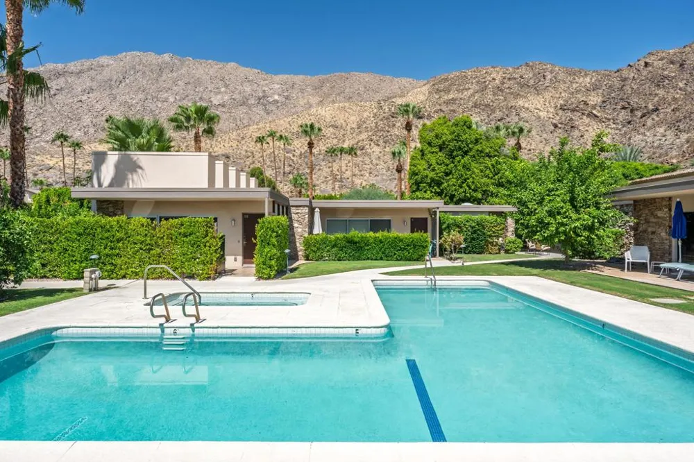500 W Arenas Road #4 Palm Springs, CA 92262