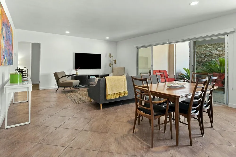 500 W Arenas Road #4 Palm Springs, CA 92262