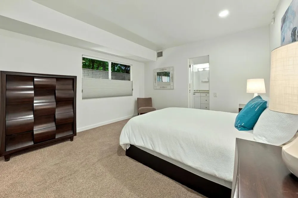 500 W Arenas Road #4 Palm Springs, CA 92262