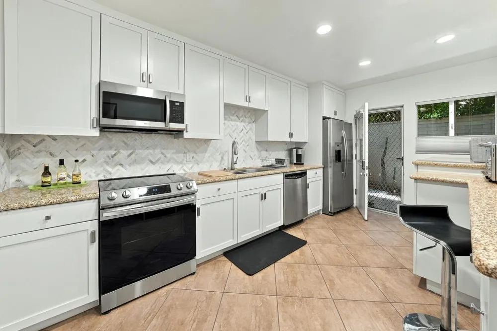 500 W Arenas Road #4 Palm Springs, CA 92262