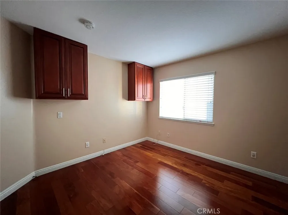 12 Granada Irvine, CA 92602