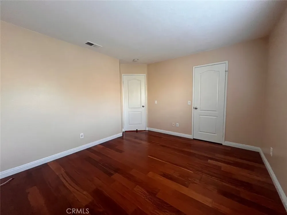 12 Granada Irvine, CA 92602