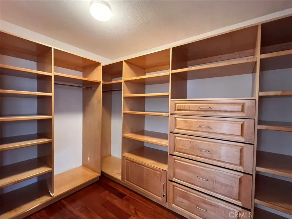 12 Granada Irvine, CA 92602