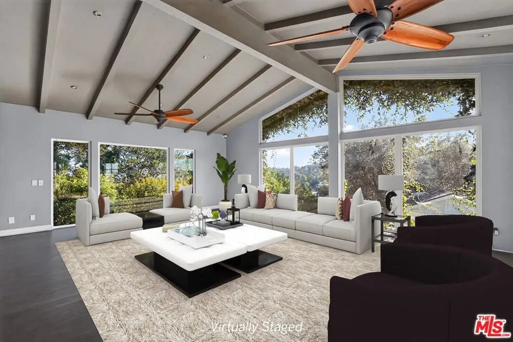 8207 Mulholland Drive Los Angeles, CA 90046
