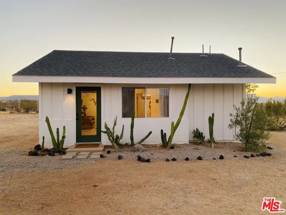 1016 Luna Mesa Road Yucca Valley, CA 92284