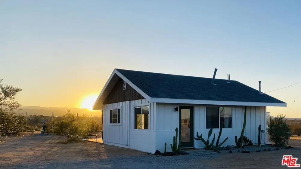 1016 Luna Mesa Road Yucca Valley, CA 92284