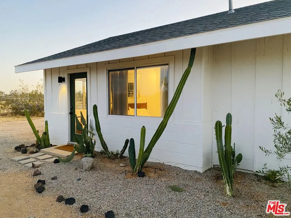 1016 Luna Mesa Road Yucca Valley, CA 92284