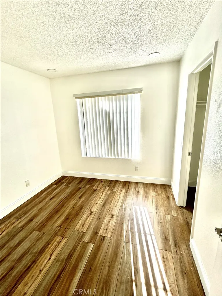 162 S Massachusetts Lake Elsinore, CA 92530