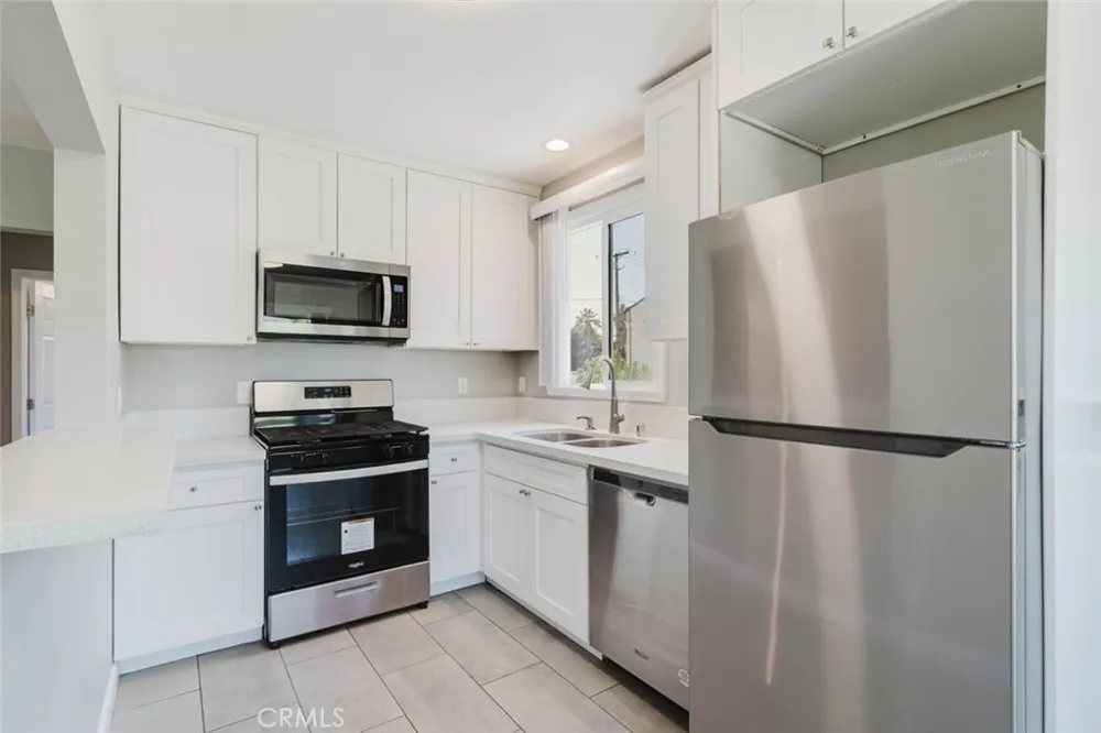 3002 W Victory Boulevard #200 Burbank, CA 91505