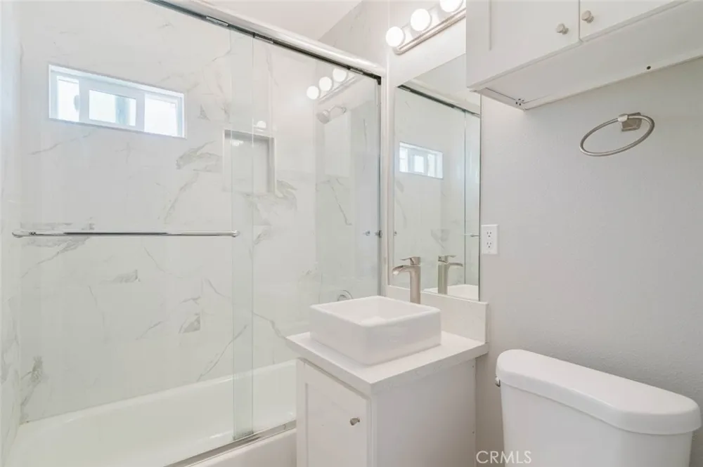 3002 W Victory Boulevard #200 Burbank, CA 91505