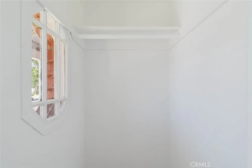 3002 W Victory Boulevard #200 Burbank, CA 91505