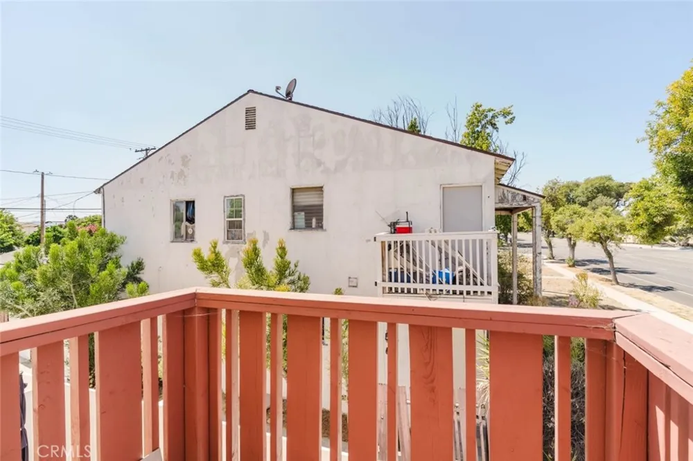 3002 W Victory Boulevard #200 Burbank, CA 91505