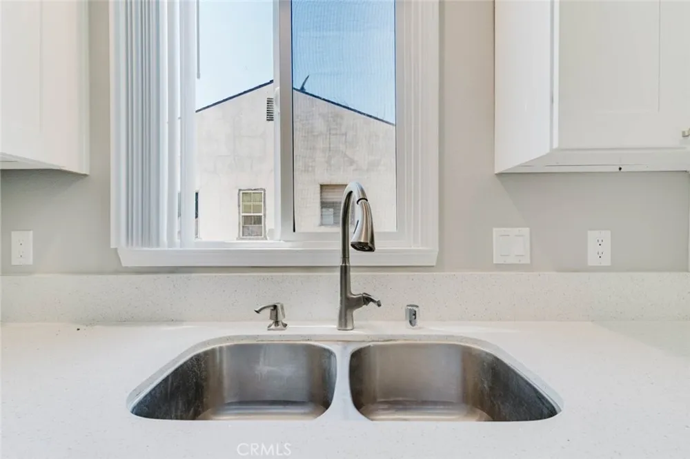 3002 W Victory Boulevard #200 Burbank, CA 91505