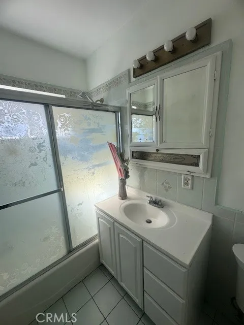 3248 112TH Inglewood, CA 90303