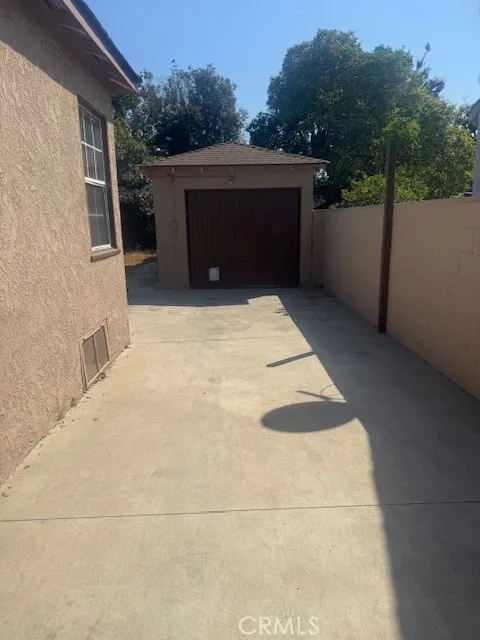 3248 112TH Inglewood, CA 90303