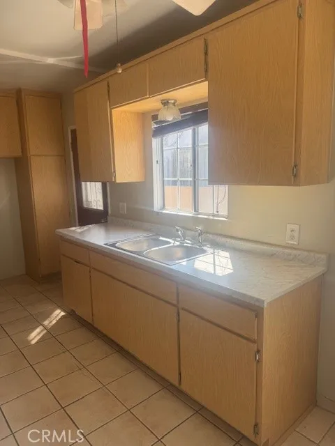 3248 112TH Inglewood, CA 90303
