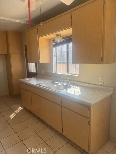 3248 112TH Inglewood, CA 90303