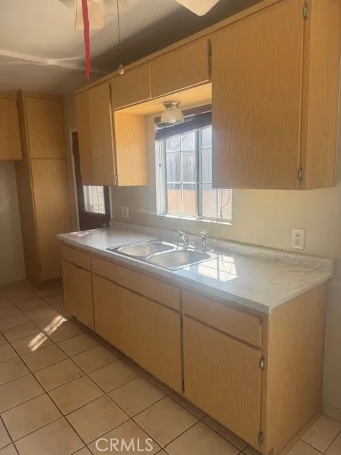 3248 112TH Inglewood, CA 90303