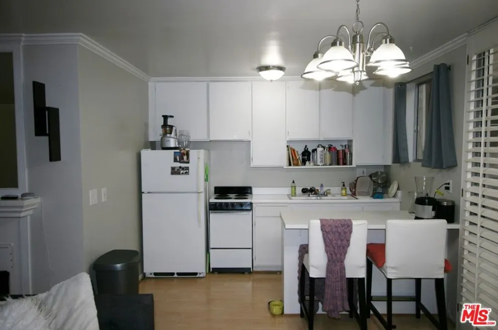 11645 MONTANA AVENUE #124 Los Angeles, CA 90049