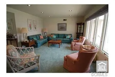 2733 W Bridgeport Anaheim, CA 92804