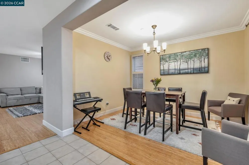 2036 SERRA LN Hercules, CA 94547