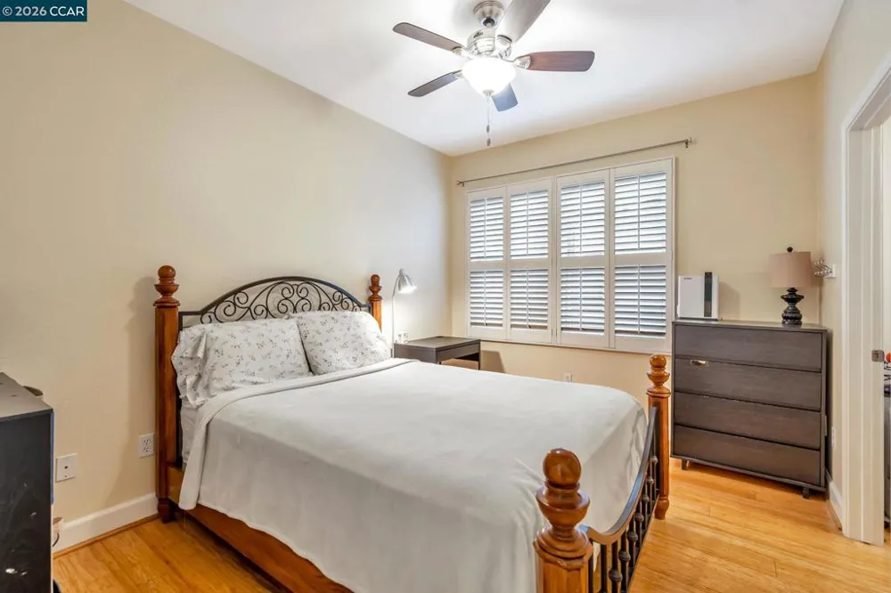2036 SERRA LN Hercules, CA 94547