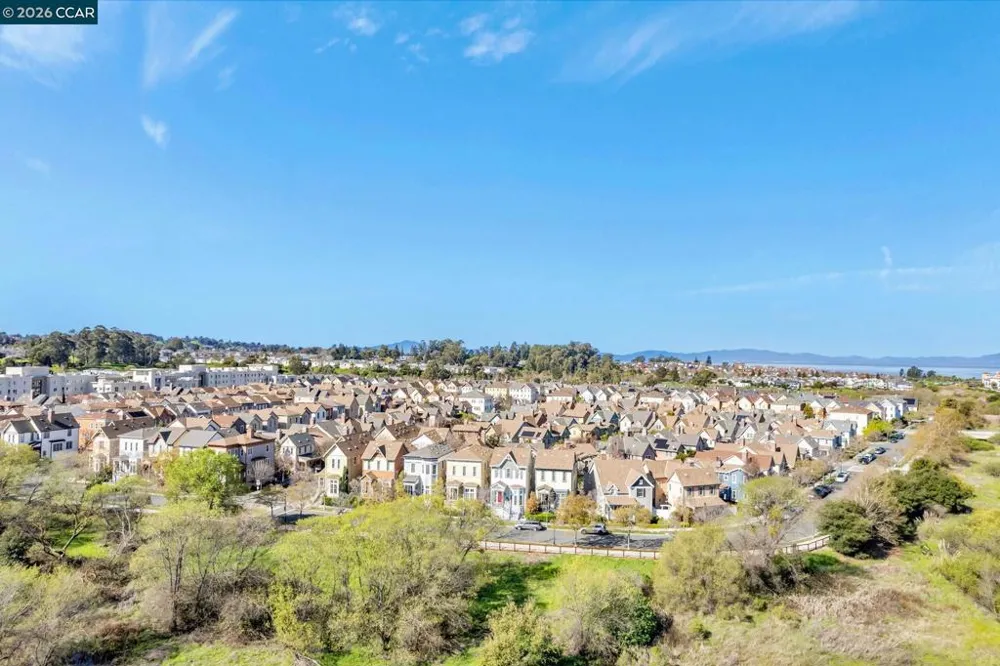 2036 SERRA LN Hercules, CA 94547
