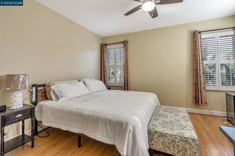 2036 SERRA LN Hercules, CA 94547