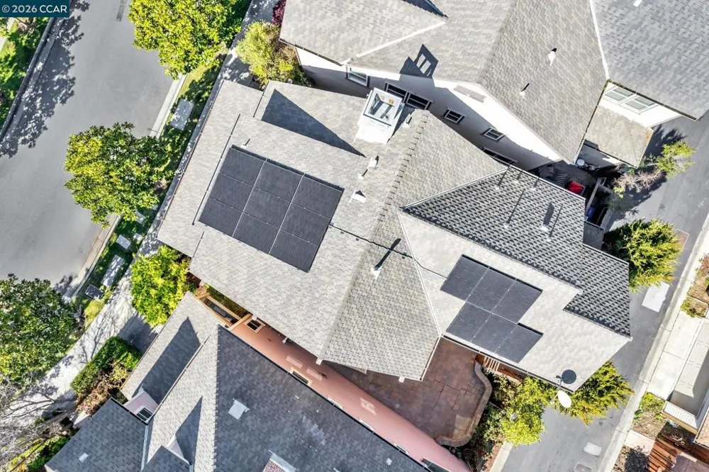 2036 SERRA LN Hercules, CA 94547
