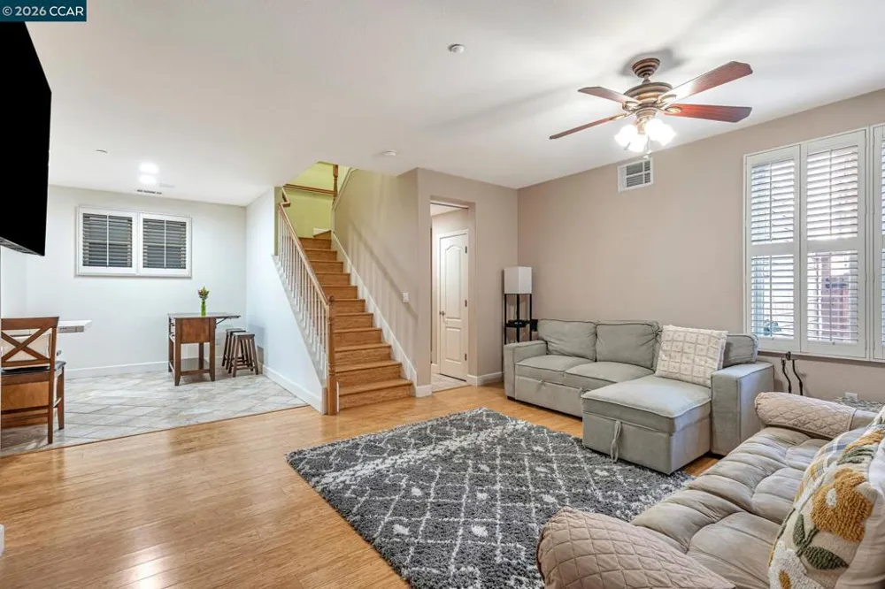 2036 SERRA LN Hercules, CA 94547