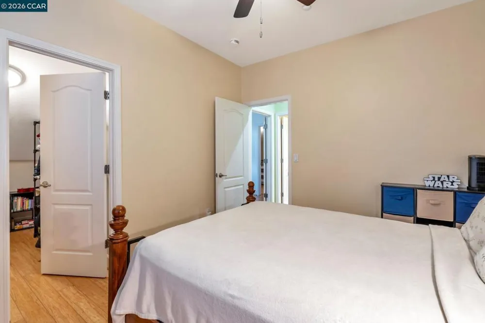 2036 SERRA LN Hercules, CA 94547