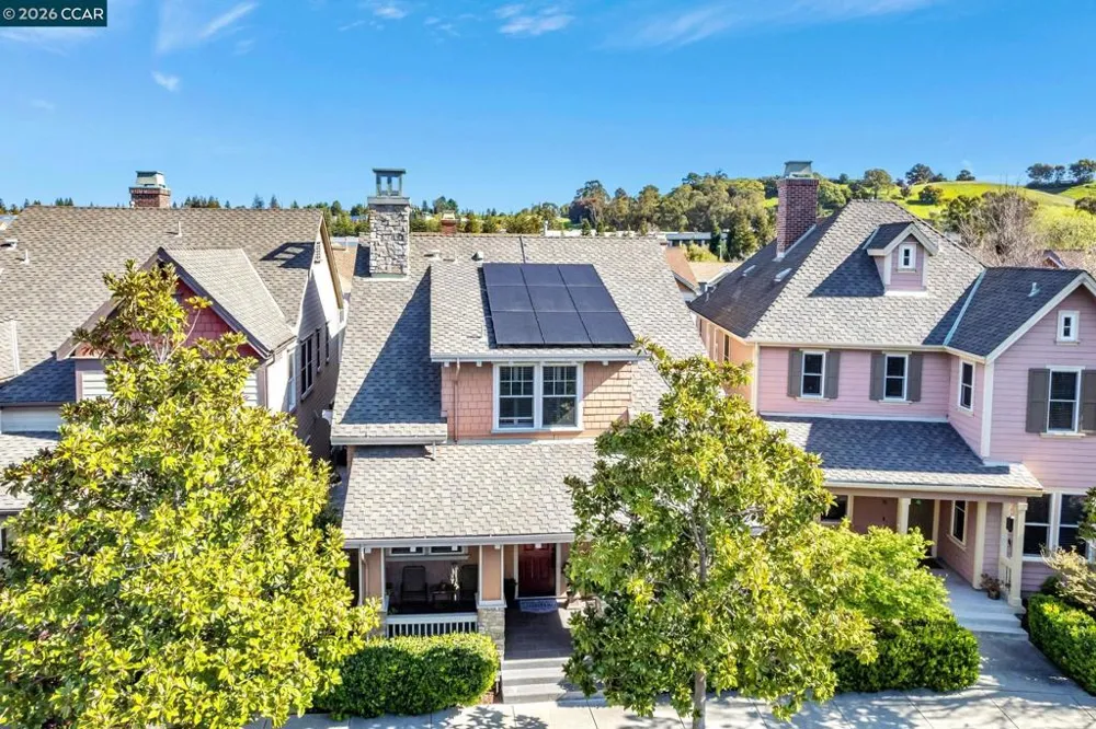 2036 SERRA LN Hercules, CA 94547
