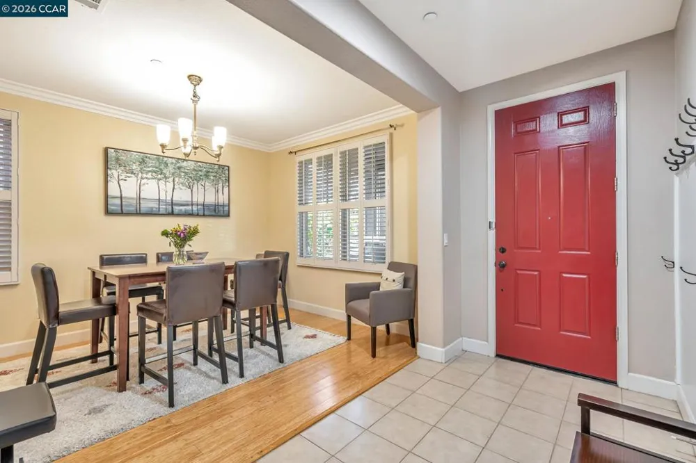 2036 SERRA LN Hercules, CA 94547