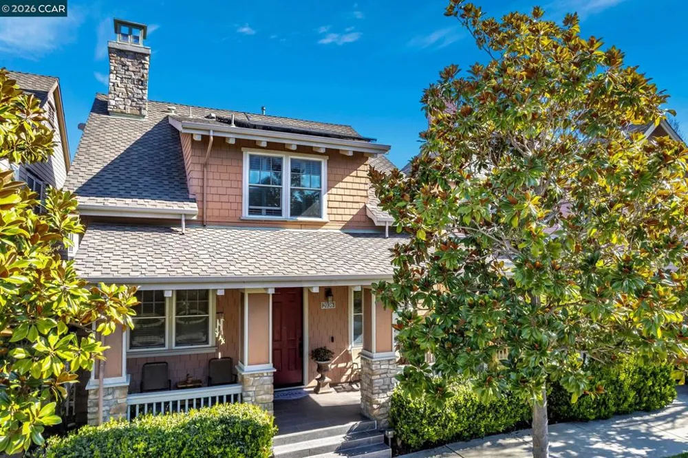 2036 SERRA LN Hercules, CA 94547