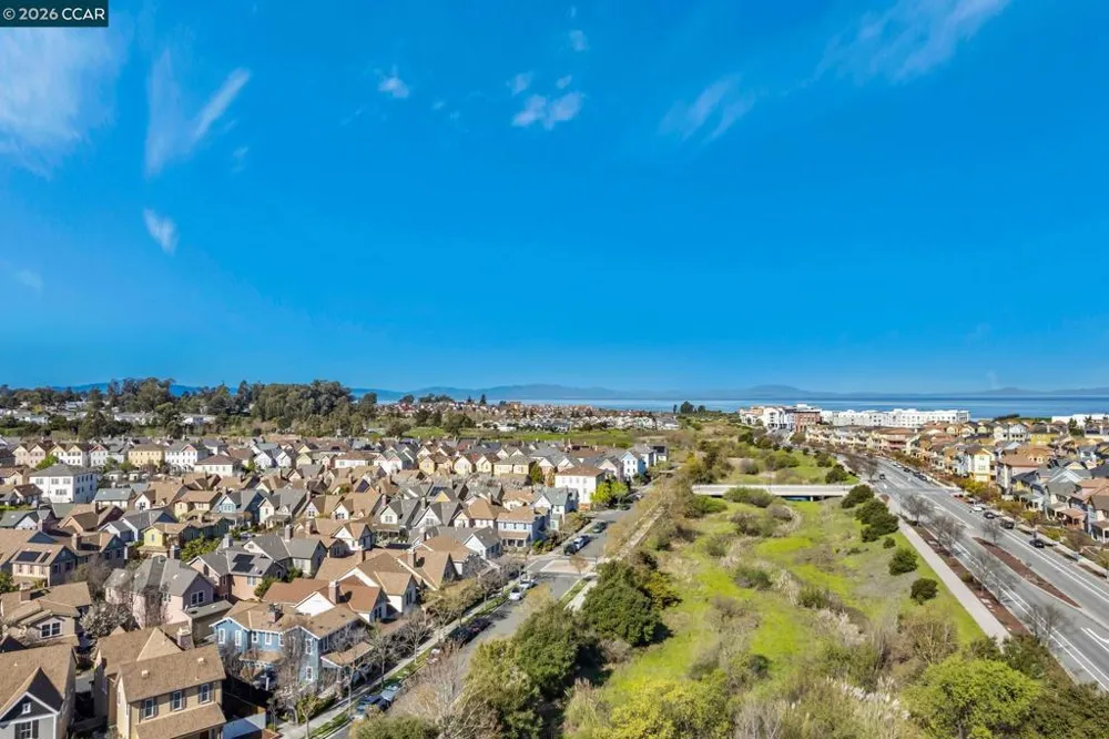 2036 SERRA LN Hercules, CA 94547