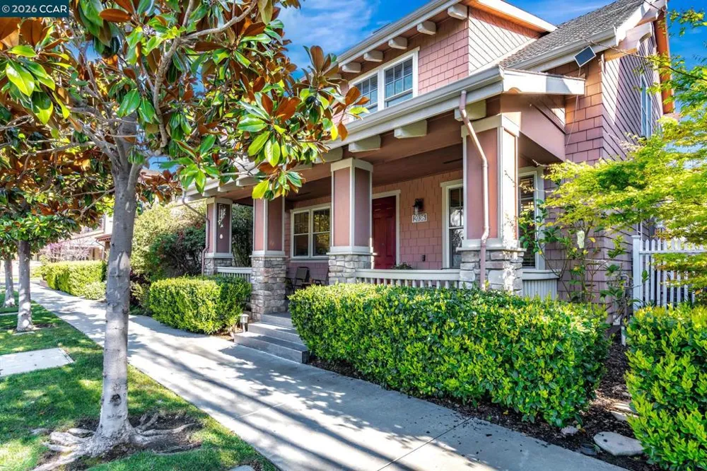 2036 SERRA LN Hercules, CA 94547