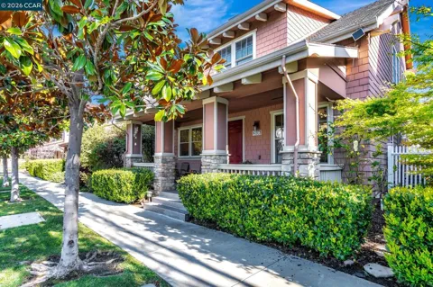 2036 SERRA LN