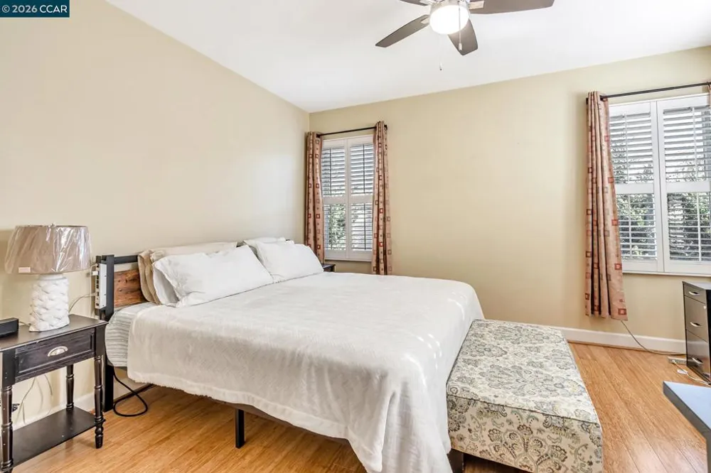 2036 SERRA LN Hercules, CA 94547