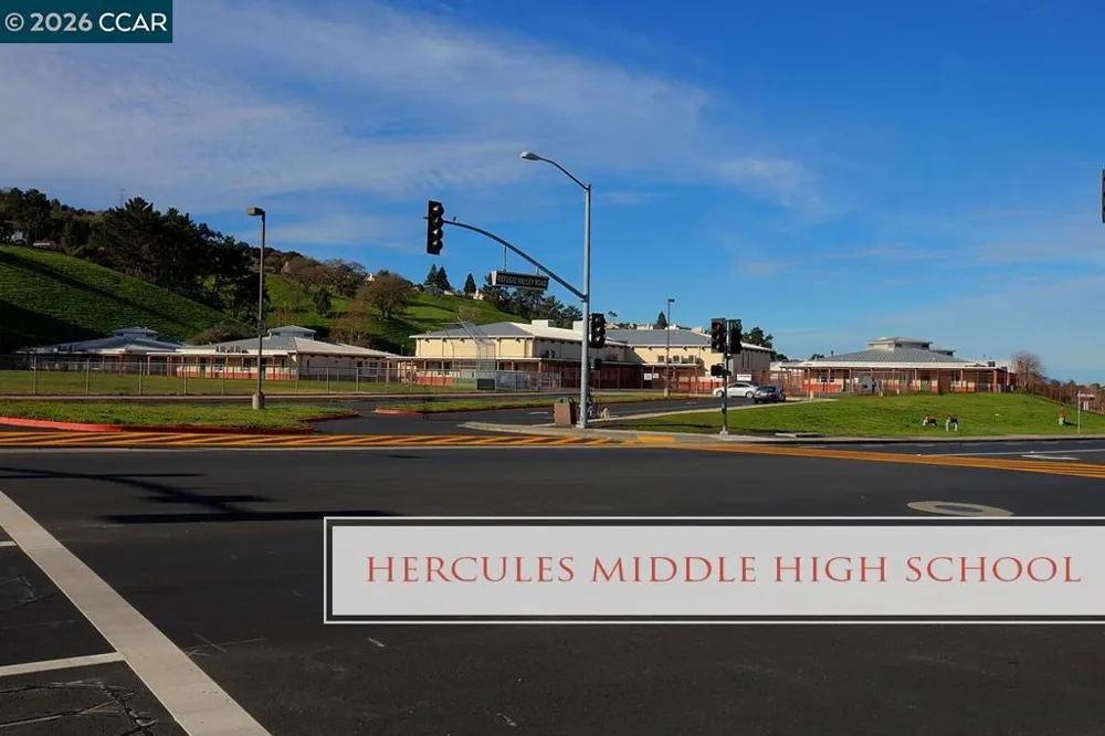 2036 SERRA LN Hercules, CA 94547