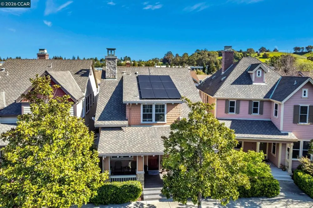 2036 SERRA LN Hercules, CA 94547