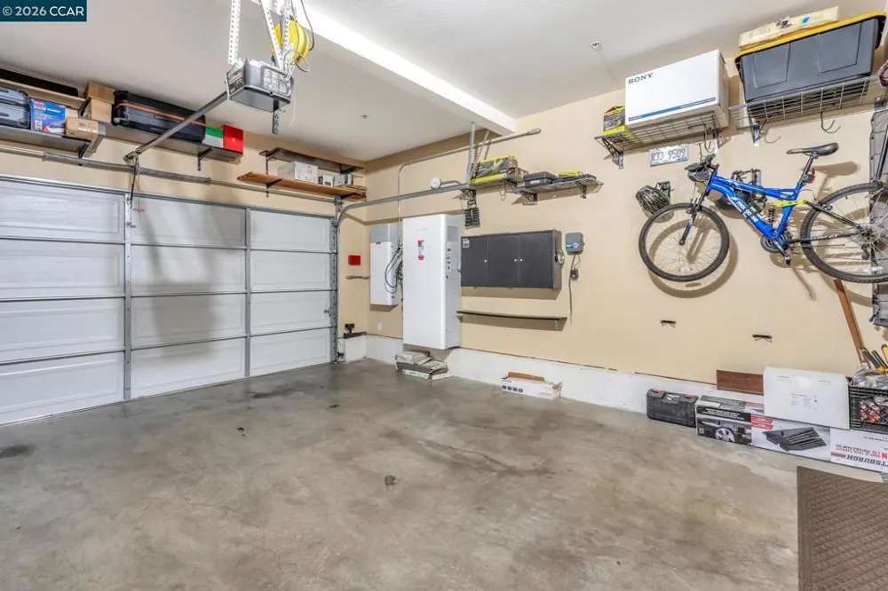 2036 SERRA LN Hercules, CA 94547