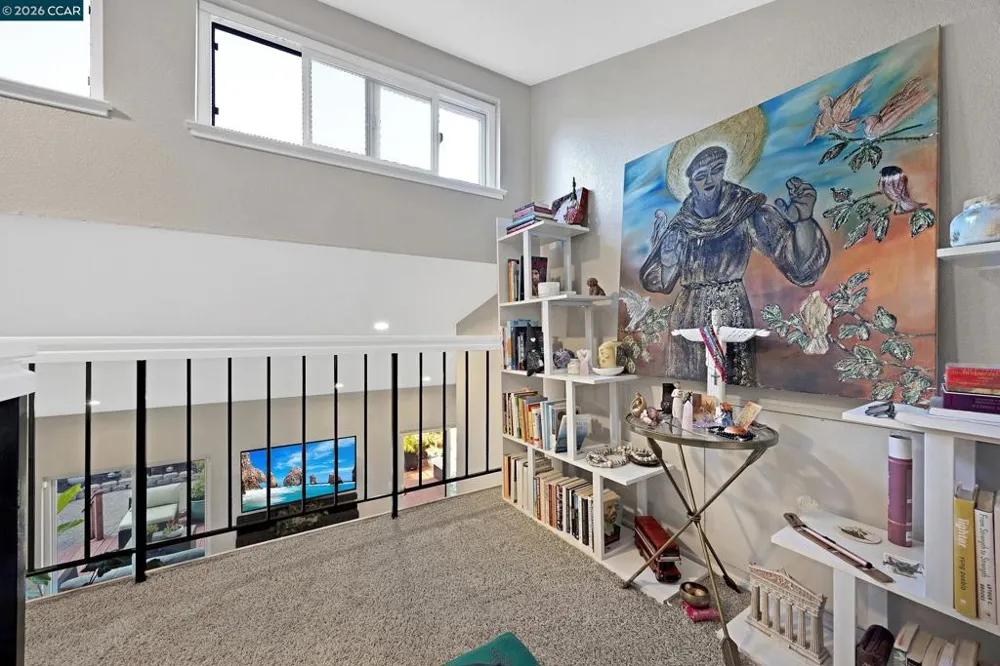 35 Sapphire Ct Hercules, CA 94547