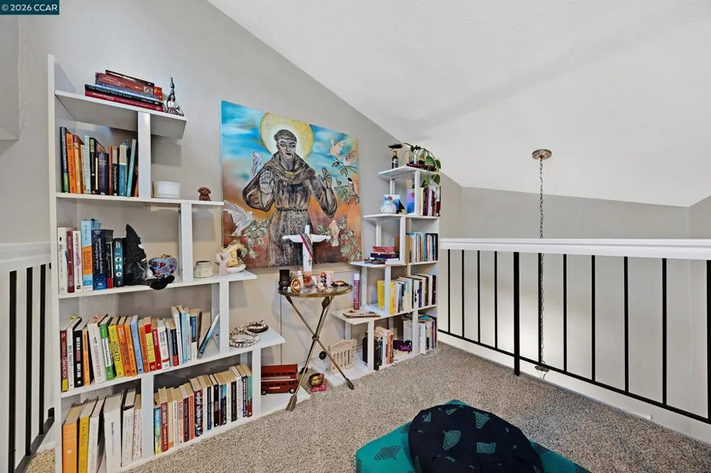 35 Sapphire Ct Hercules, CA 94547