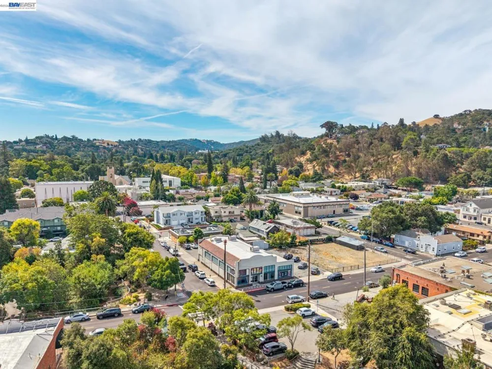 636 WARD ST Martinez, CA 94553