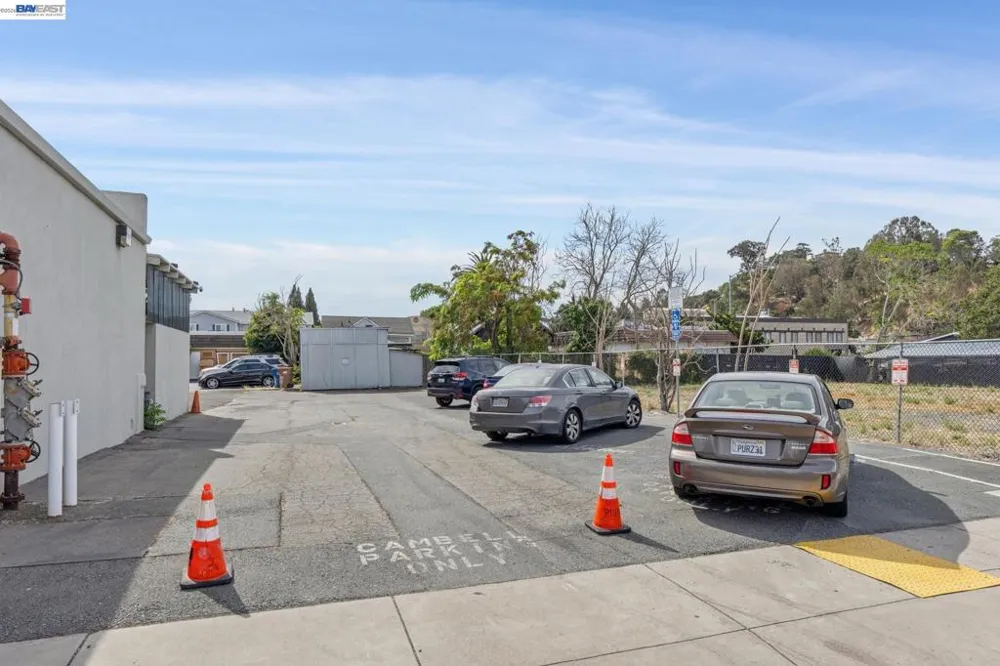 636 WARD ST Martinez, CA 94553