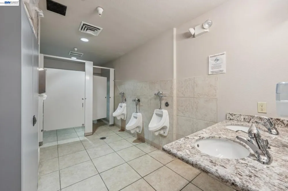 636 WARD ST Martinez, CA 94553
