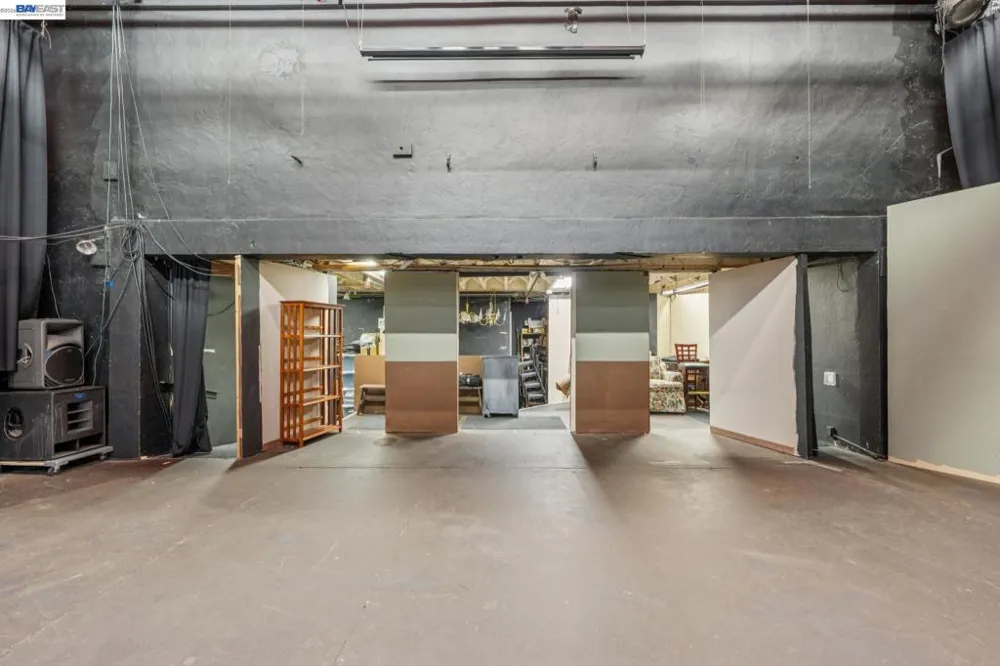 636 WARD ST Martinez, CA 94553