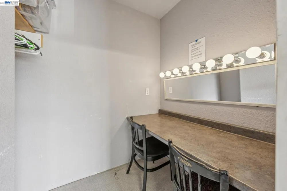 636 WARD ST Martinez, CA 94553