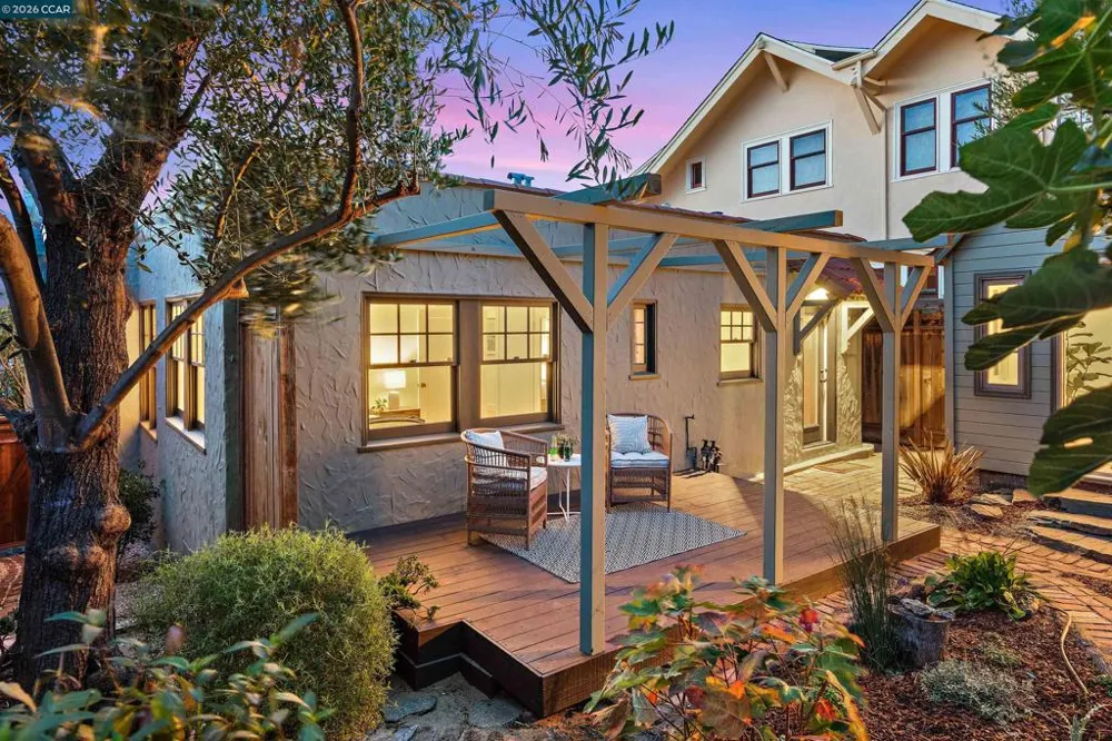 275 Mather St Oakland, CA 94611